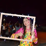 Сasa de vacaciones Charming In With Shared Pool