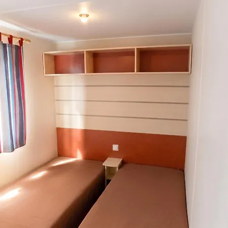 Charming In With Shared Pool * Pataias