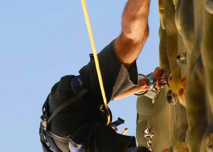 Holiday home Charming In With Shared Pool *