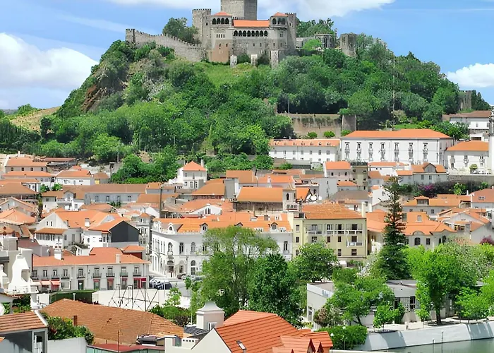 Charming In With Shared Pool Holiday home *